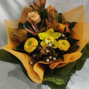 Autumn toned posy of fresh flowers